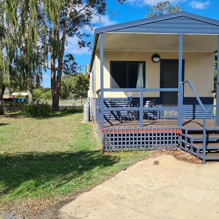 Pinjarra Caravan Park&Cabins Exteriör bild