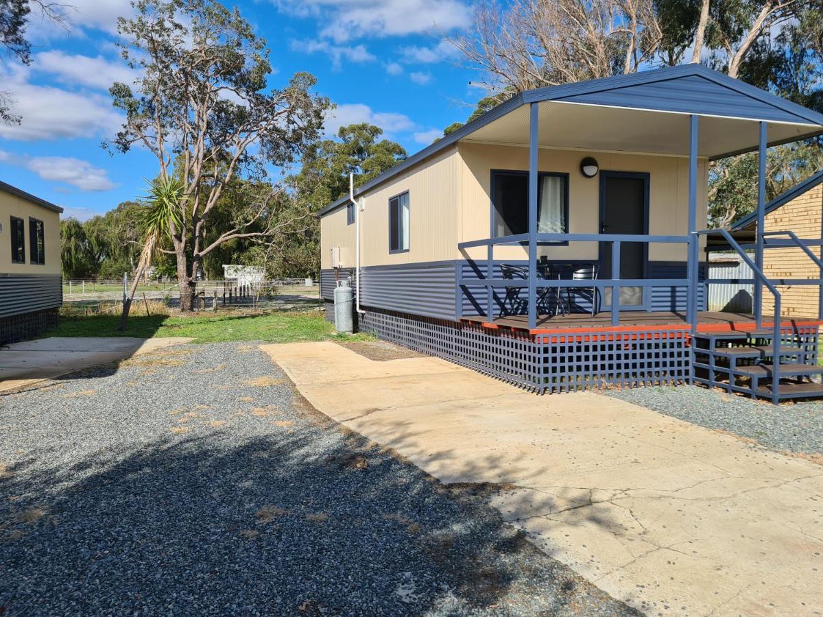 Pinjarra Caravan Park&Cabins Exteriör bild