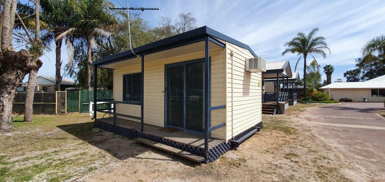Pinjarra Caravan Park&Cabins Exteriör bild
