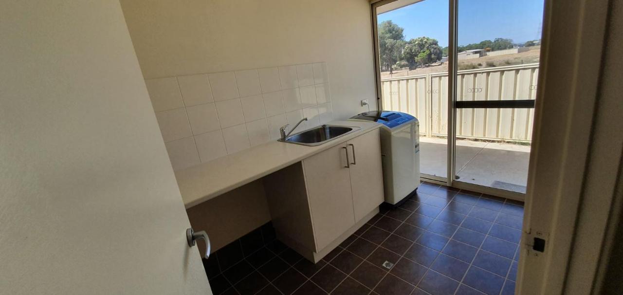 Pinjarra Caravan Park&Cabins Exteriör bild