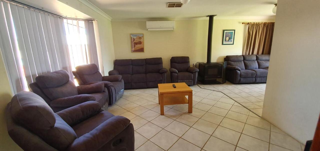 Pinjarra Caravan Park&Cabins Exteriör bild